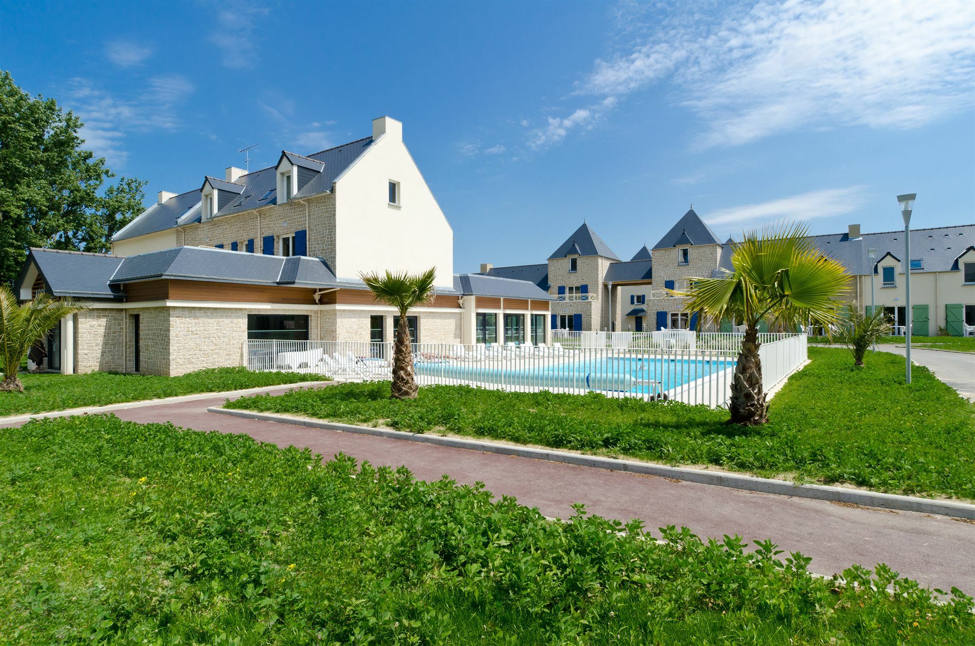 Nemea Le Domaine Des Mauriers Aldeamento Turístico Saint-Malo